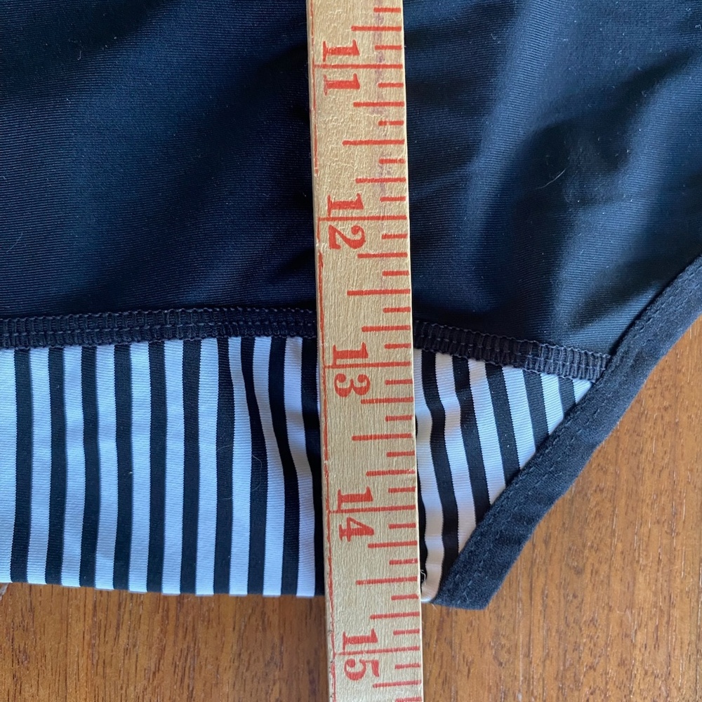 Lole High-Performance "Match" Tennis Dress ( LSW2670) Gently Used, Discontinued - Picture 8 of 13